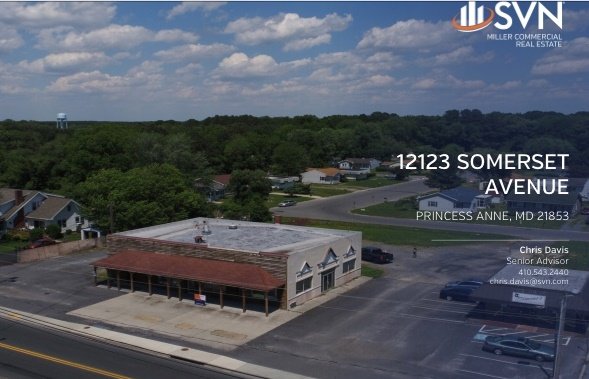 Retail for Sale- Formerly Oscar's Image